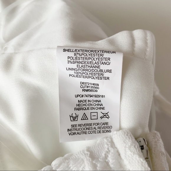 Xtraordinary halter neck scalloped lace bodice fit-and-flare dress size medium - Picture 8 of 13